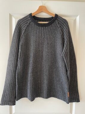 Roots Gray and Black Wool and Cashmere Blend Knit Crewneck Sweater